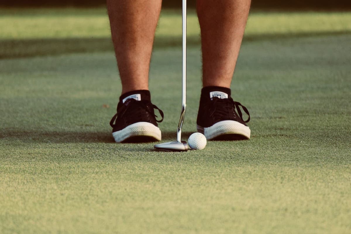 Sink More Putts with These 8 Golf Tips